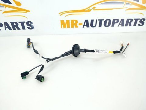 Проводка заднього ліхтаря до камери (Новий оригінал) Tesla Model Y Juniper / Тесла Модель Y Джуніпер 2025+ 1933925-00-C 1933925-00-C-ORG фото