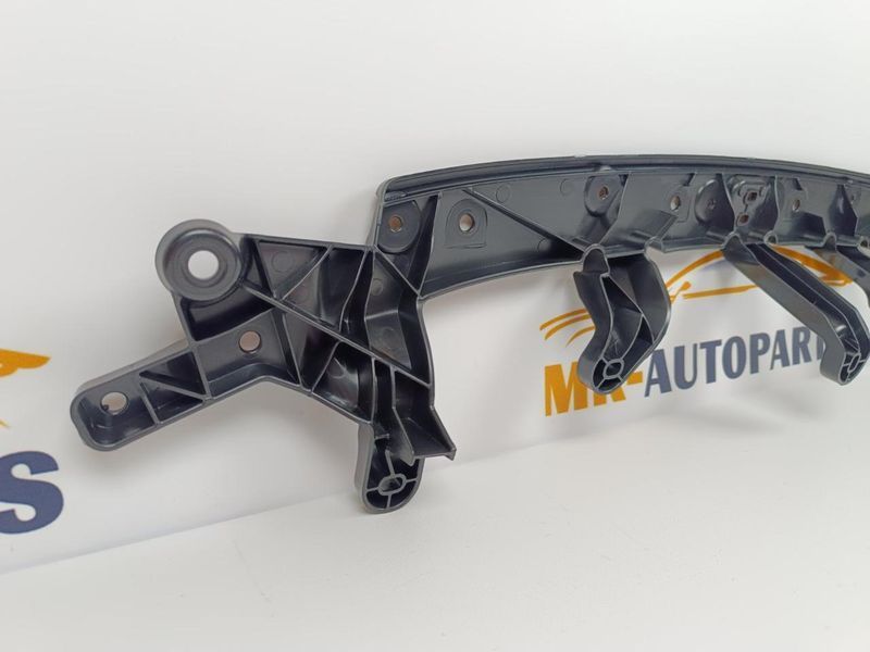 Кронштейн (кріплення) гриля передній верхній (Аналог) Tesla Model X 1047020-00-F 1047020-00-F фото