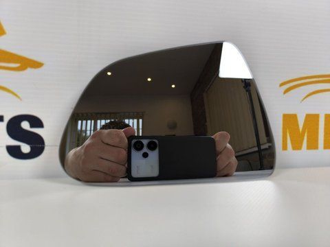 Скло дзеркала праве з підігрівом без автозатемнення (Аналог) Tesla Model 3 / Тесла Модель 3 2017-2026 1130652-00-A 1130651-00-A фото