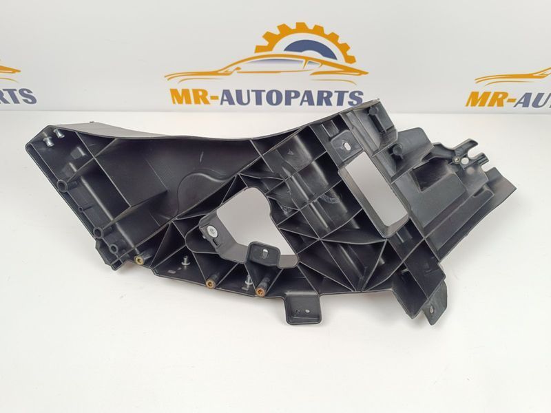 Кронштейн головної фари правий (шахта) (Аналог) Tesla Model X / Тесла Модель X 1043612-00-F 1043612-00-F фото
